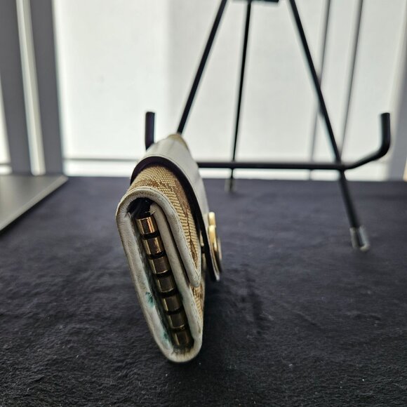 Gucci Monogram GG Key Holder Case - 3.5" x 2.5" - Picture 2 of 10